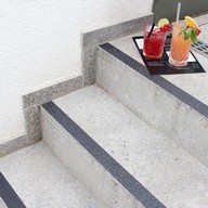 Миниатюра файла anti-skid-shiny-tape-black_ksmark-ru_01 № 48380