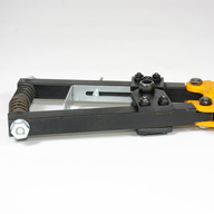 Миниатюра файла kleschi-profnastil-ksmark-ru-07-yellow № 68859